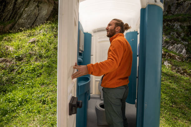 Best Portable restroom trailer rental  in Lepanto, AR
